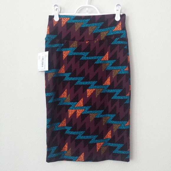 LuLaRoe Cassie Skirt Triangle - Picture 4 of 5